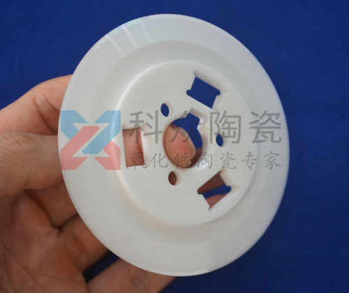 陶瓷刀具的優(yōu)缺點有哪些，我們應(yīng)注意什么？（